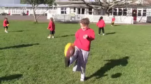 How Aussie Rules Competitions Foster Community Spirit